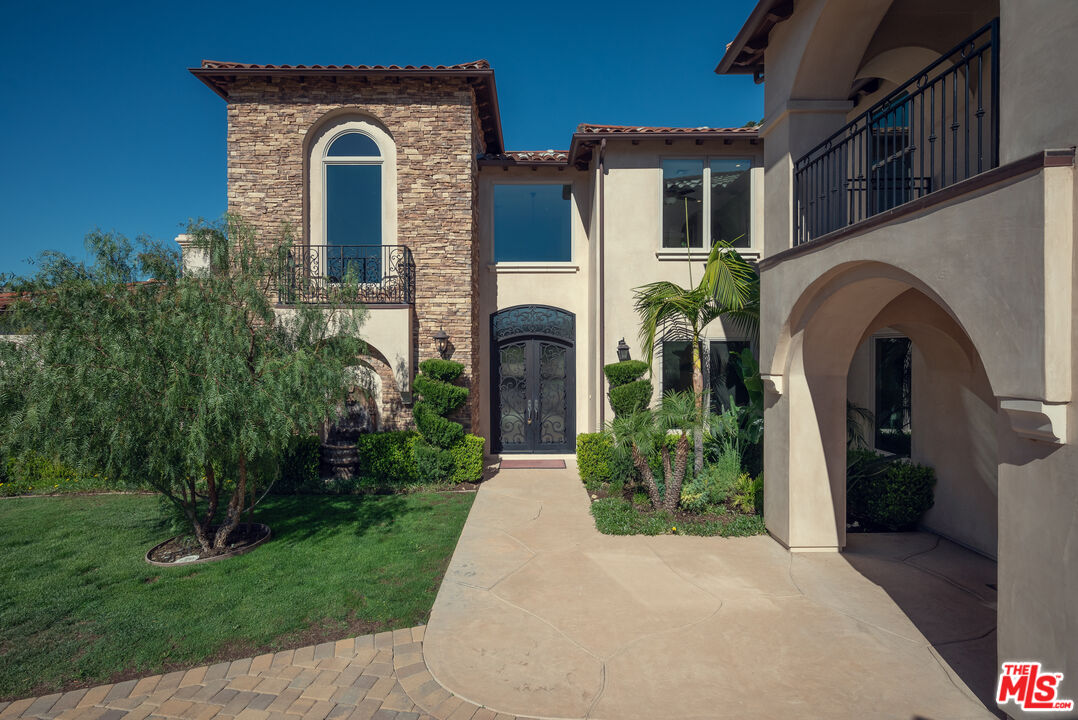 47 Buckskin Road Bell Canyon, CA 91307 - Photo 2 of 61