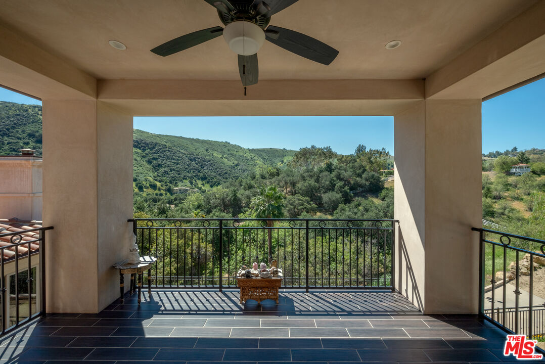 47 Buckskin Road Bell Canyon, CA 91307 - Photo 26 of 61