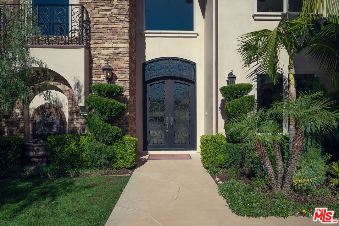 47 Buckskin Road Bell Canyon, CA 91307 - Photo 3 of 61