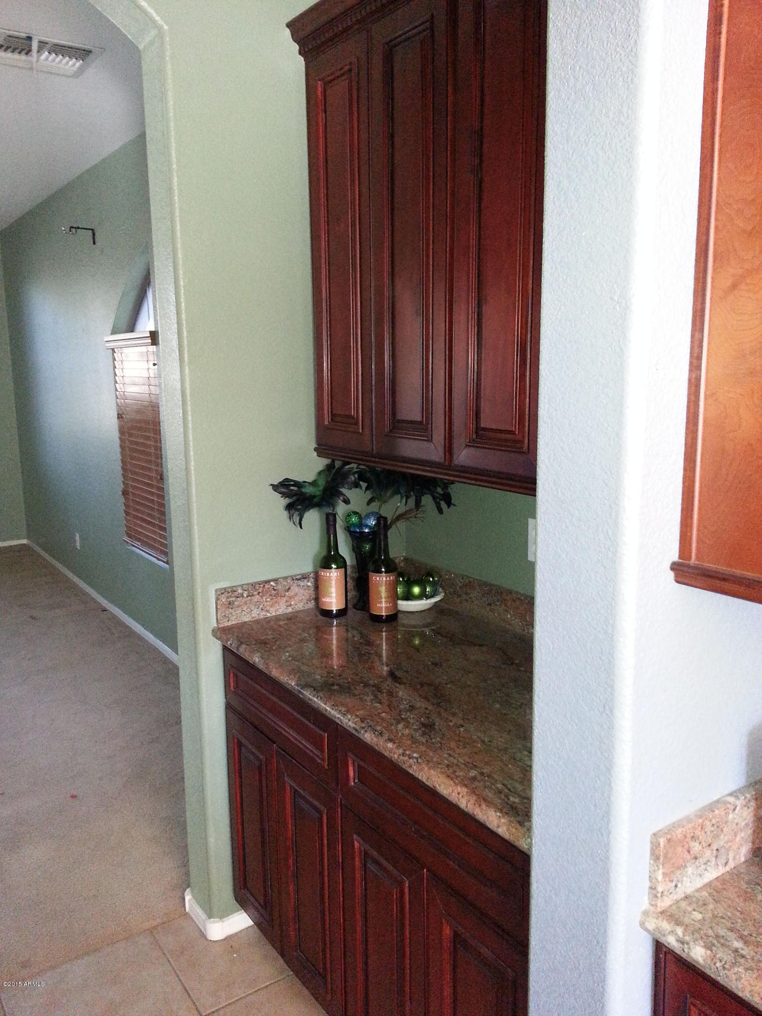 2201 West Carson Road Phoenix, AZ 85041 - Photo 7 of 19 Butler Pantry