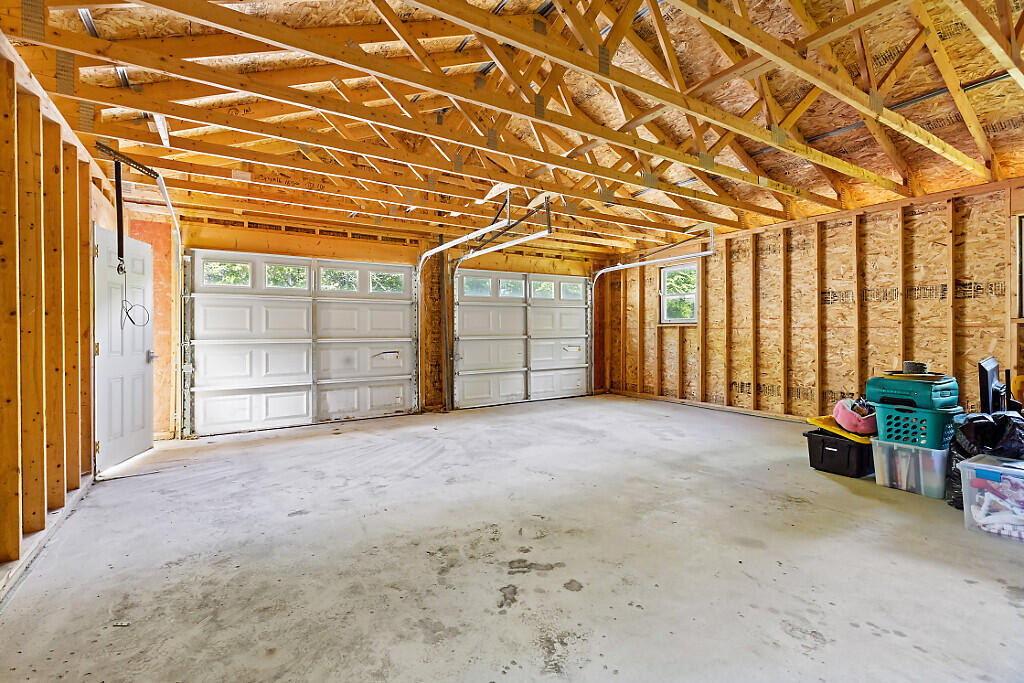 476 Smithfield Road Oakland, ME 04963 - Photo 32 of 40 Garage