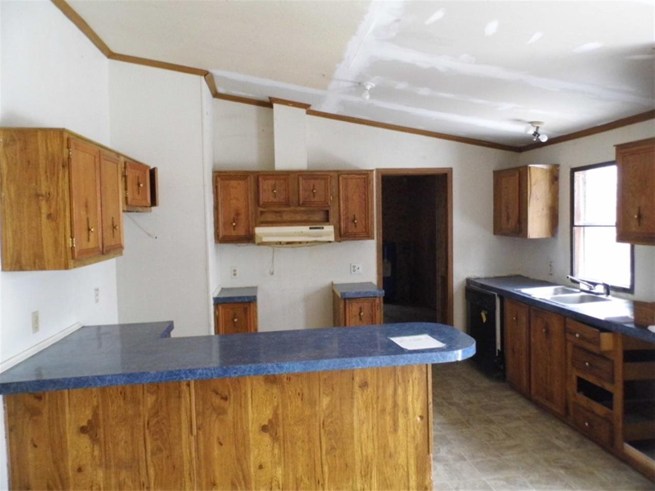 8819 West Division Line Road Delphi, IN 46923 - Photo 3 of 8 Gallery Image 3
