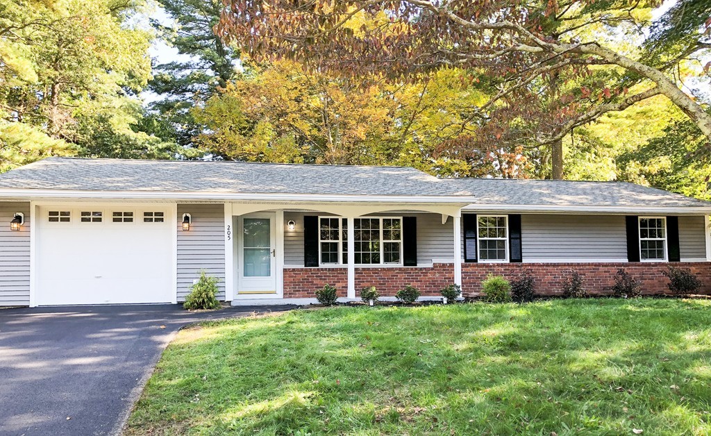 205 Nicholas Road Raynham, MA 02767 - Photo 2 of 19 Gallery Image 2