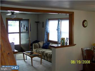 410 Blue Bell Road Williamstown, NJ 08094 - Photo 5 of 12 Living Room