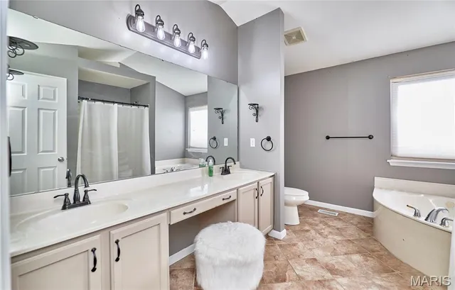 $399,900 | 11264 Village Drive West, Foristell, MO 63348