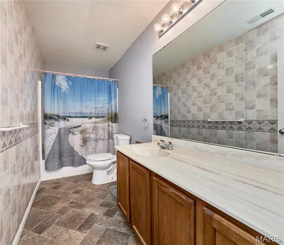 $399,900 | 11264 Village Drive West, Foristell, MO 63348