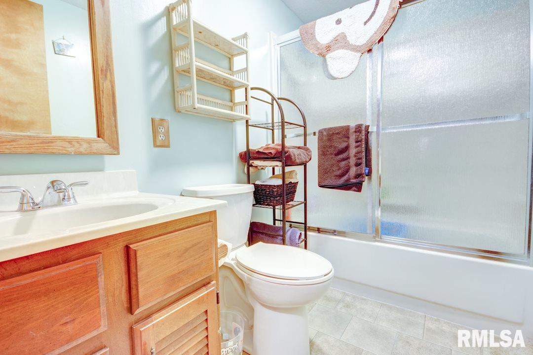 208 East Chestnut Street Chatham, IL 62629 - Photo 19 of 30