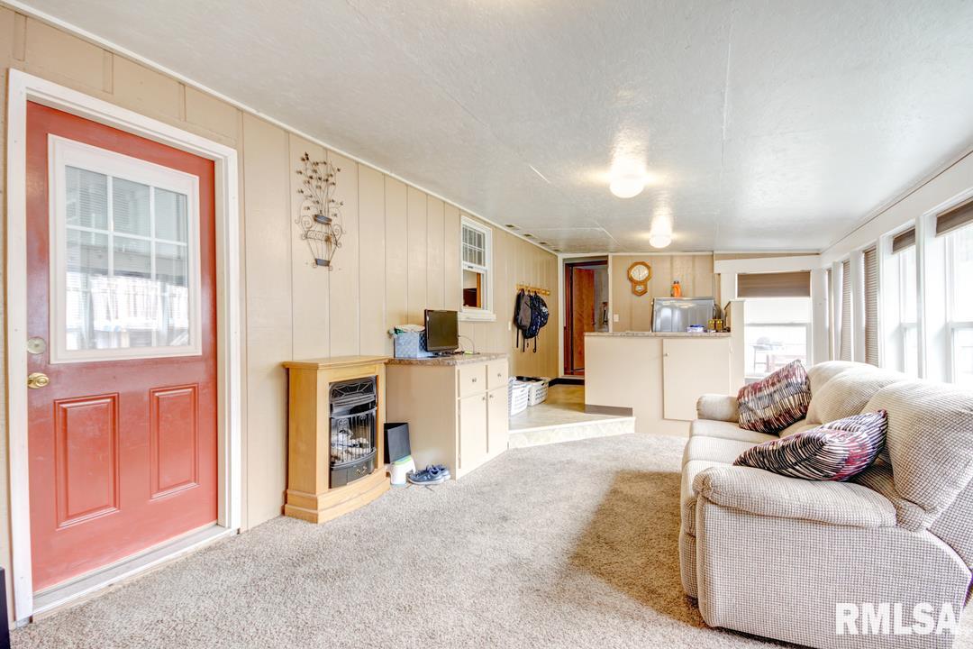 208 East Chestnut Street Chatham, IL 62629 - Photo 20 of 30