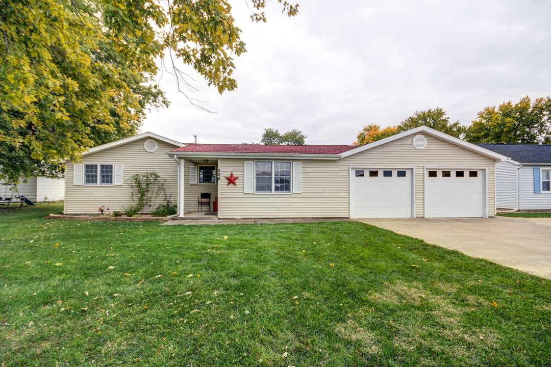 208 East Chestnut Street Chatham, IL 62629 - Photo 29 of 30