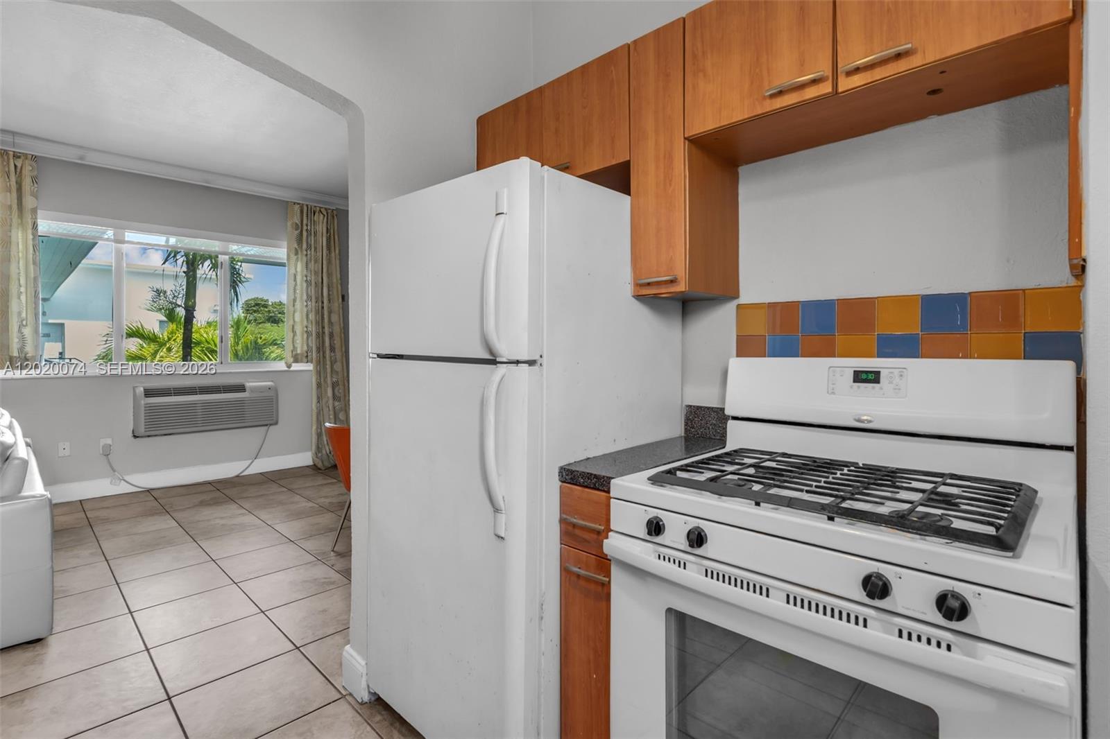 8100 Harding Avenue, Unit 503 Miami Beach, FL 33141 - Photo 9 of 28