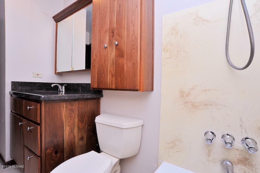 8332 East Rolling Ridge Street Tucson, AZ 85710 - Photo 31 of 49