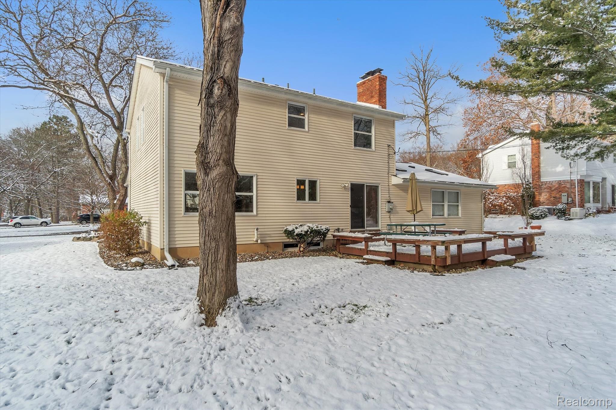 11117 Old Bridge Road Grand Blanc, MI 48439 - Photo 44 of 46 44-11117-Old-Bridge-Rd-WindowStill-Real-Estate-Photography-44.jpg