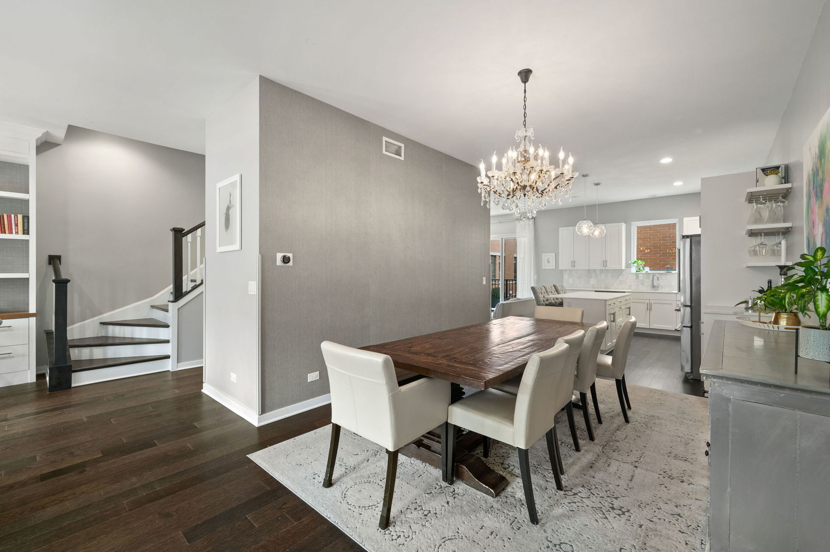 232 East 18th Street Chicago, IL 60616 - Photo 7 of 39 a view of a dining room with furniture and wooden floor