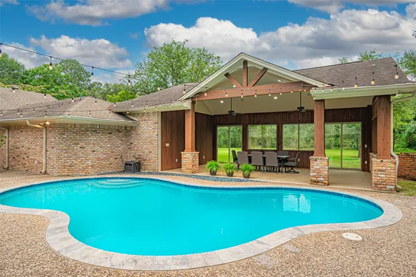 $5,500 | 17615 Swansbury Drive, Cypress, TX 77429