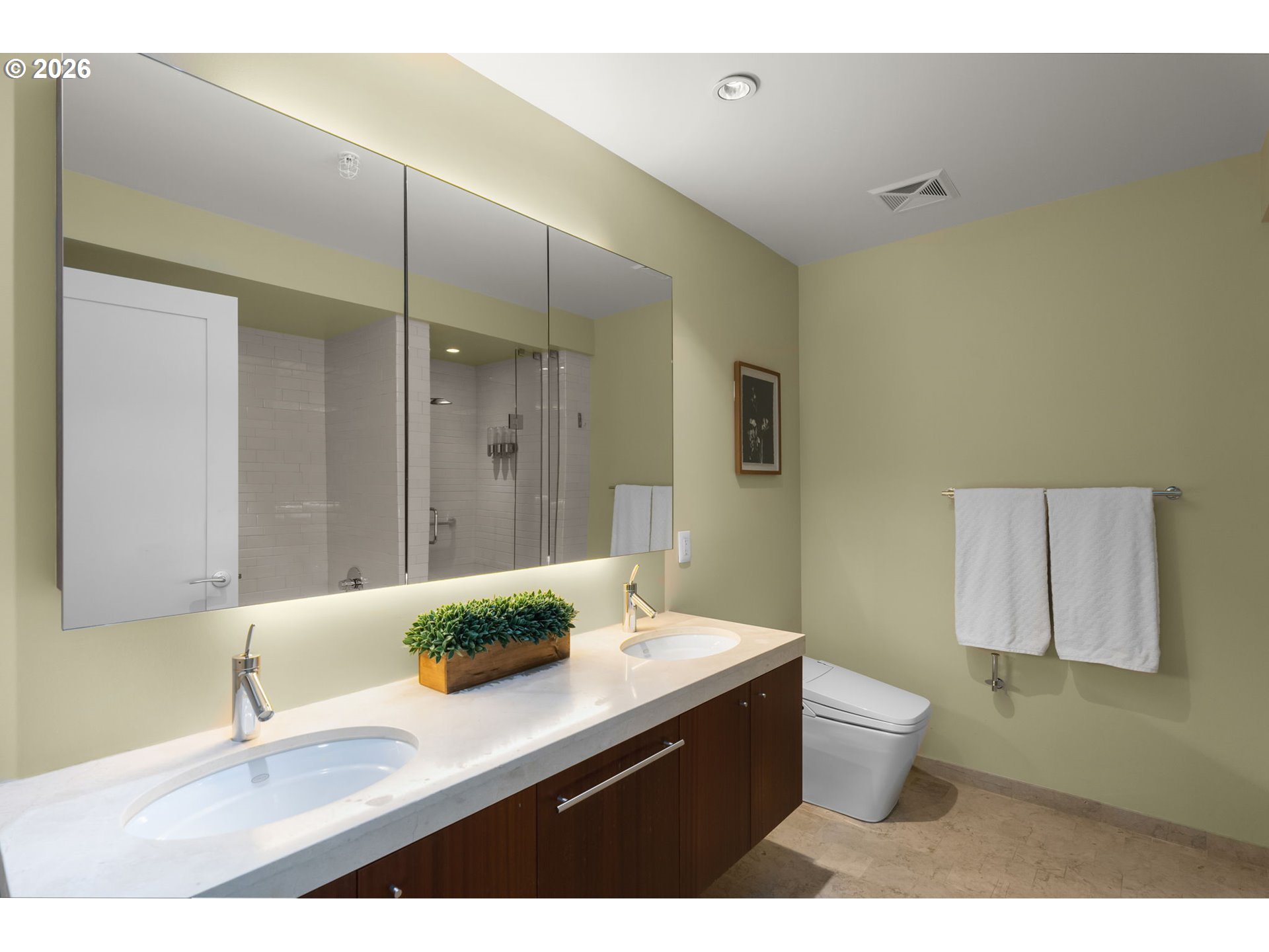 841 Southwest Gaines Street, Unit 333 Portland, OR 97239 - Photo 20 of 32