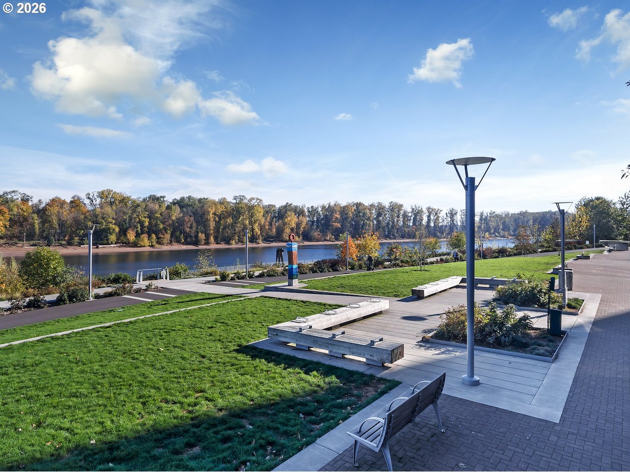 841 Southwest Gaines Street, Unit 333 Portland, OR 97239 - Photo 27 of 32