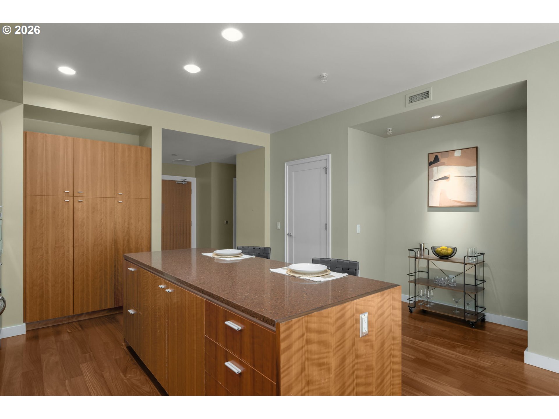 841 Southwest Gaines Street, Unit 333 Portland, OR 97239 - Photo 5 of 32