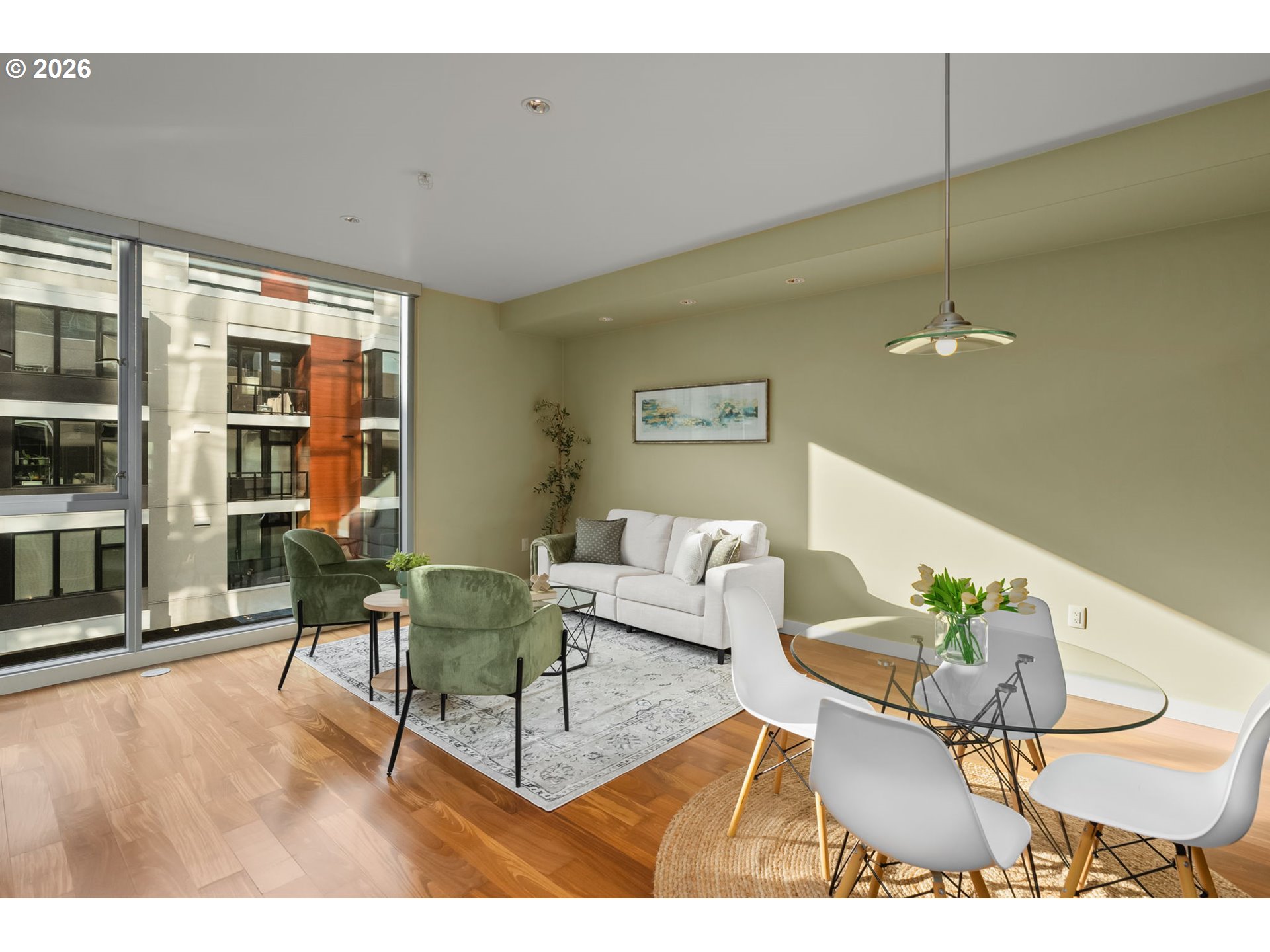 841 Southwest Gaines Street, Unit 333 Portland, OR 97239 - Photo 7 of 32