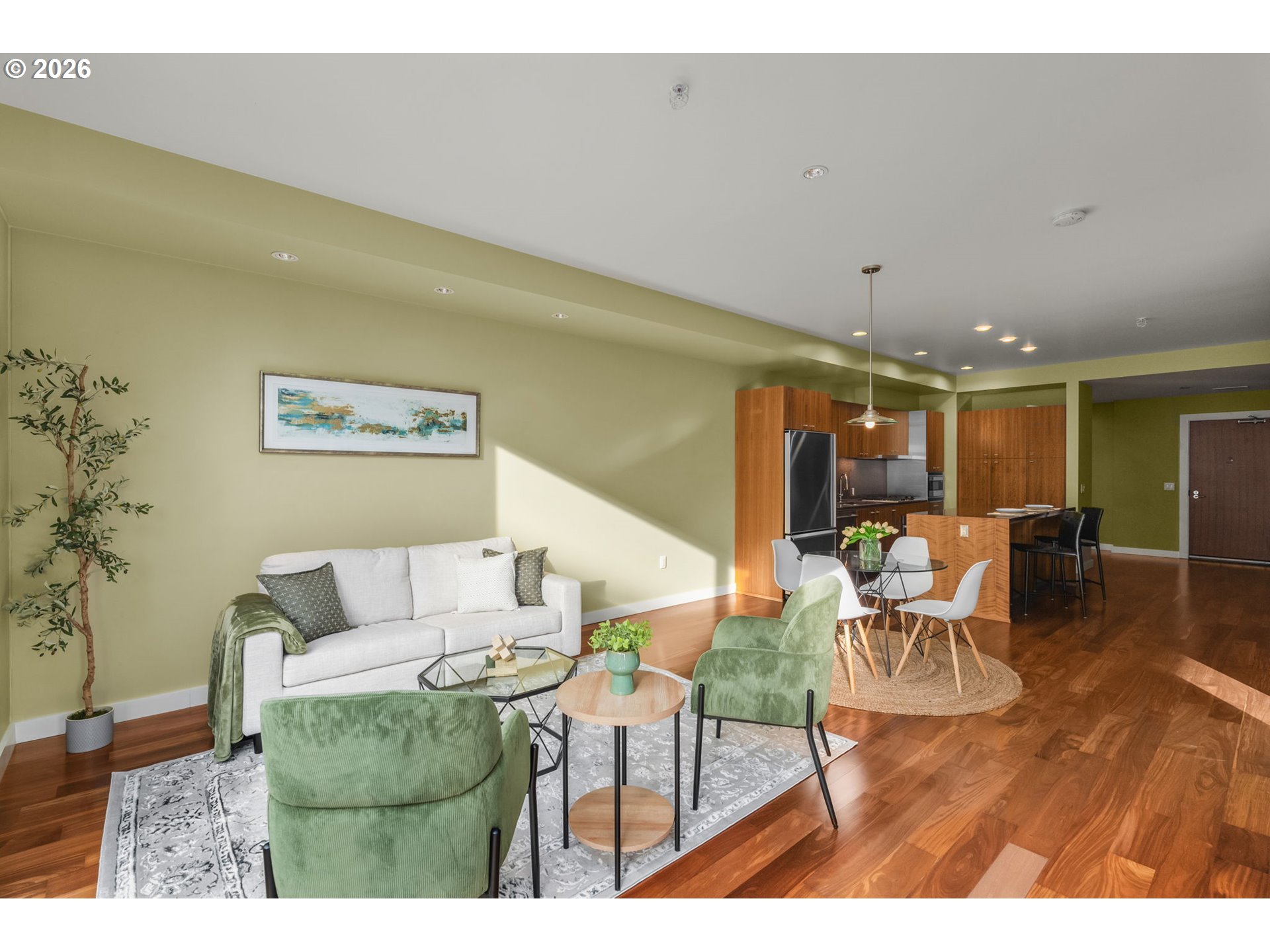 841 Southwest Gaines Street, Unit 333 Portland, OR 97239 - Photo 8 of 32