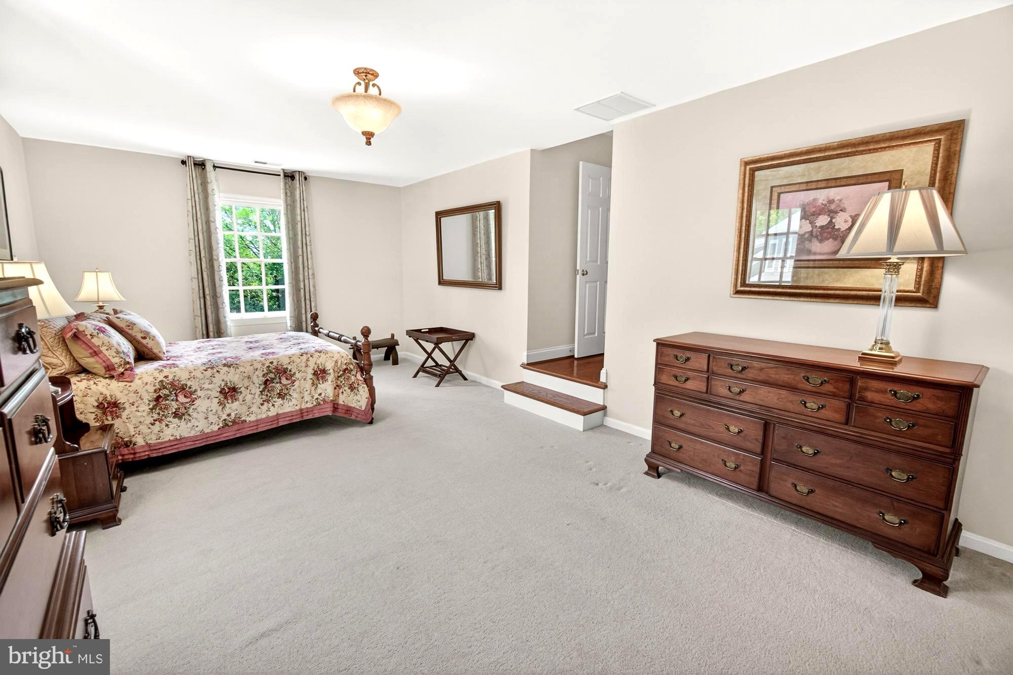 17212 Whites Road Poolesville, MD 20837 - Photo 61 of 104 This could easily be a second owner's suite