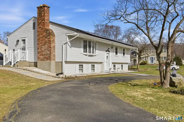 $360,000 | 17 Pioneer Drive, Enfield, CT 06082