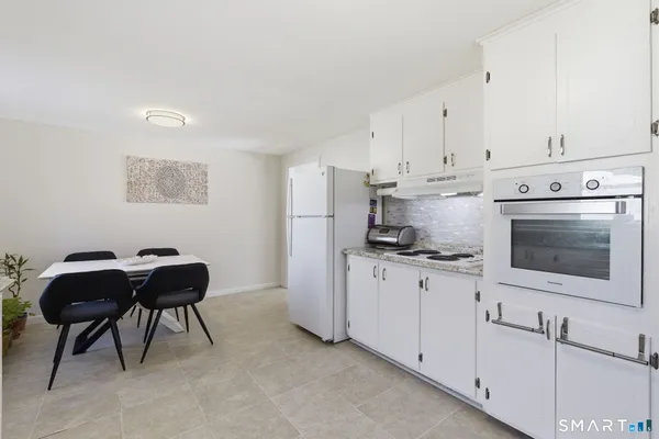 $360,000 | 17 Pioneer Drive, Enfield, CT 06082