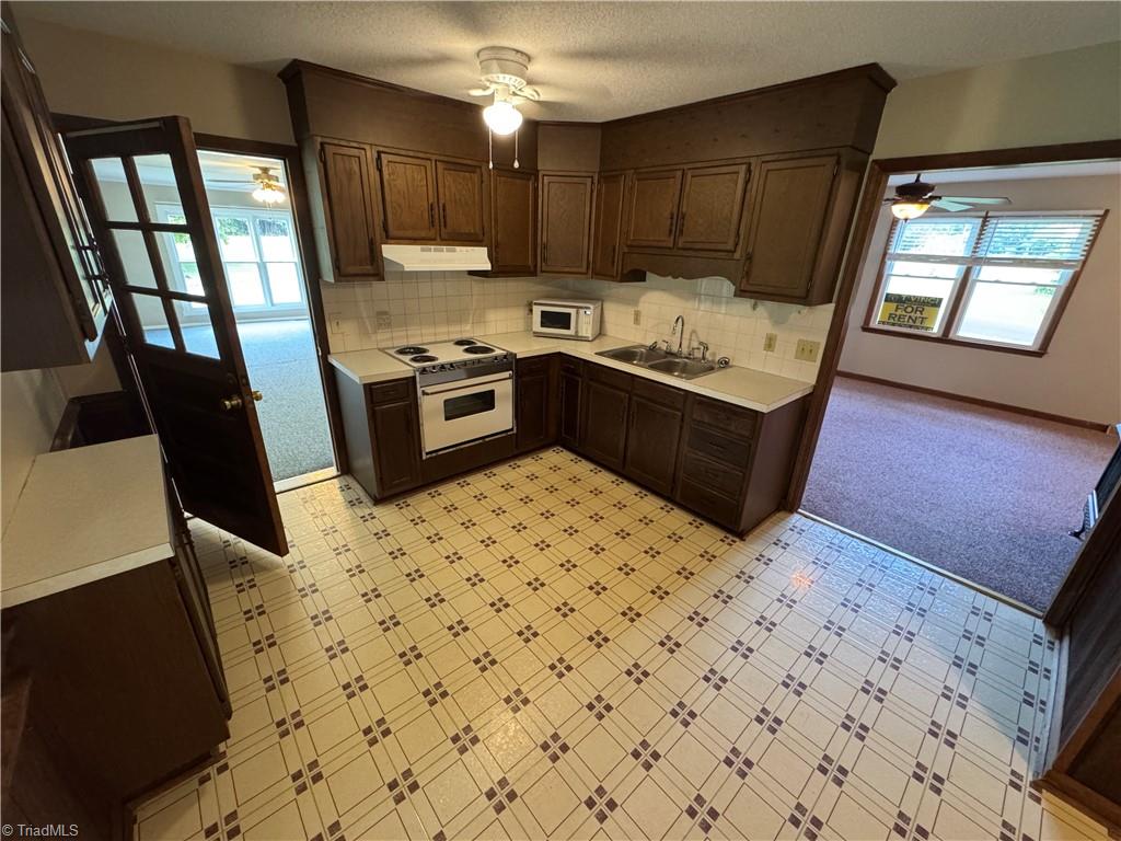 704 Bailey Road Winston-Salem, NC 27107 - Photo 3 of 22 Gallery Image 3