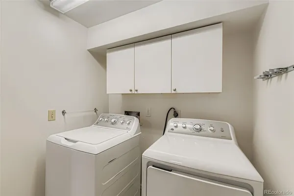 a view of a house with a garage