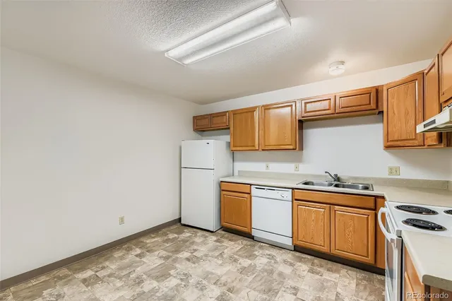 $2,300 | 6482 Newcombe Court, Arvada, CO 80004