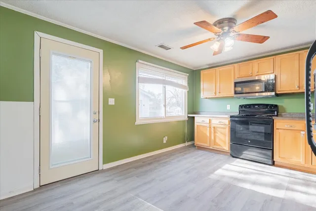 $147,900 | 706 West Wall Street, Lexington, IL 61753