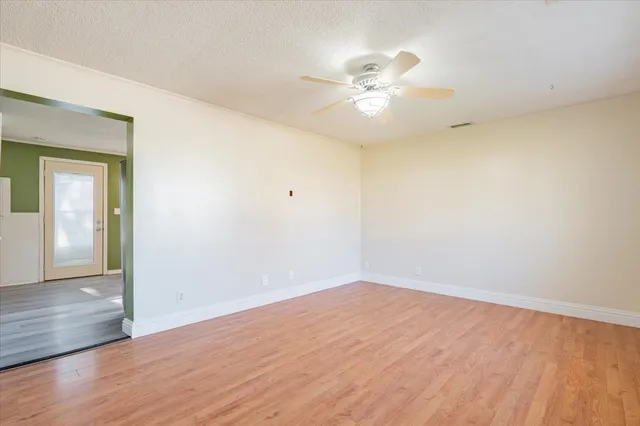 $147,900 | 706 West Wall Street, Lexington, IL 61753