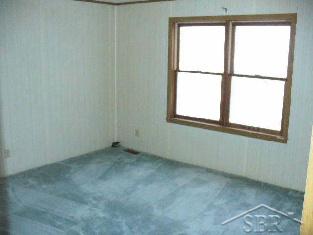 2233 West Isabella Road Midland, MI 48640 - Photo 8 of 9 20035685-7.JPG