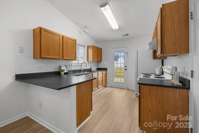 $325,000 | 3001 Kansas City Drive, Monroe, NC 28110