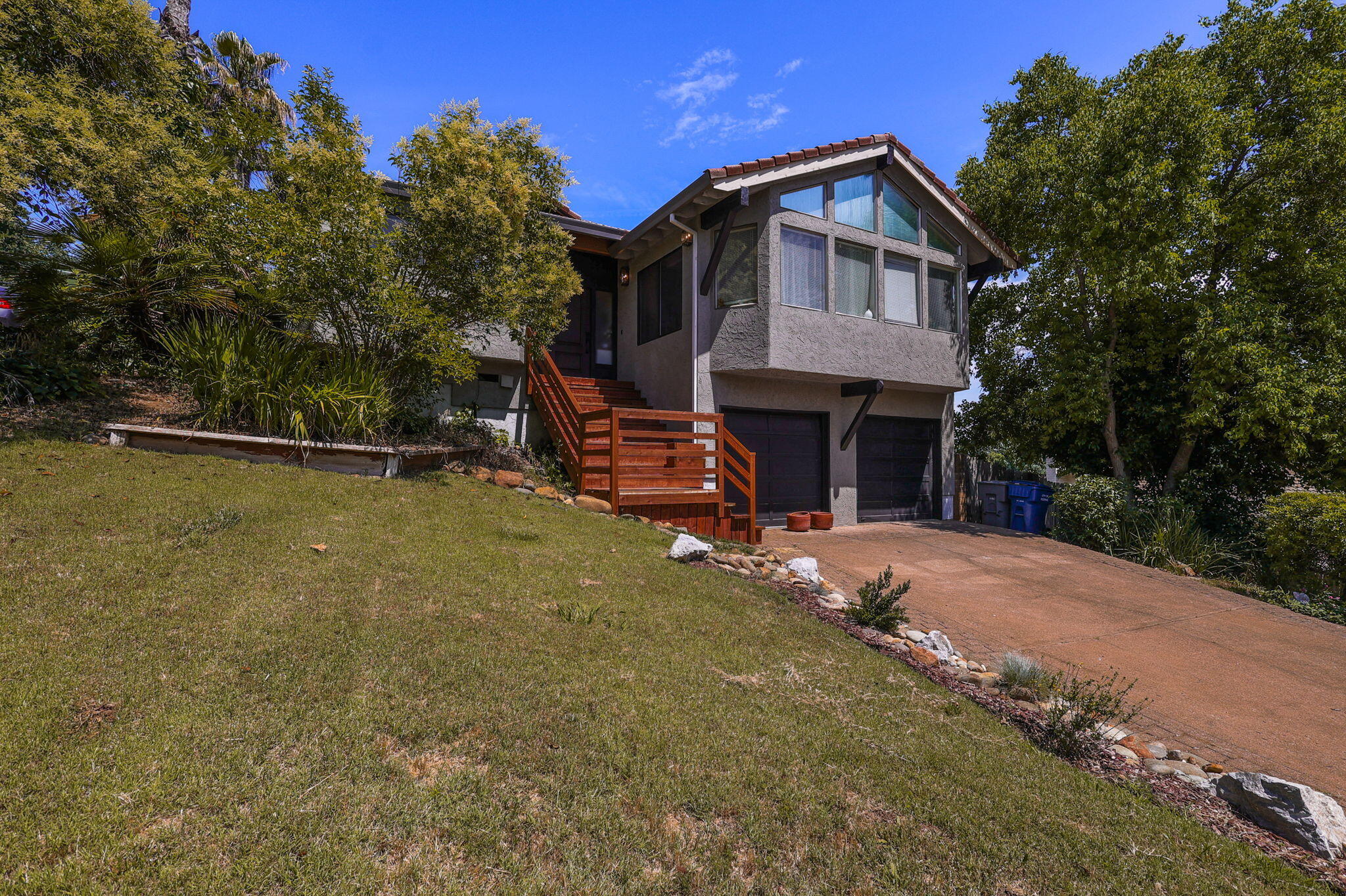 3718 Cal Ore Drive Redding, CA 96001 - Photo 26 of 28 a front view of a house with a yard