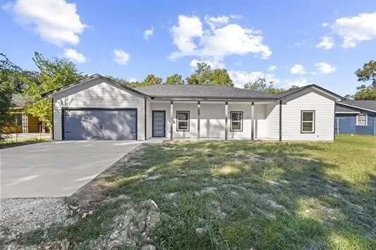 $379,900 | 3331 Aster Street, Orange, TX 77632