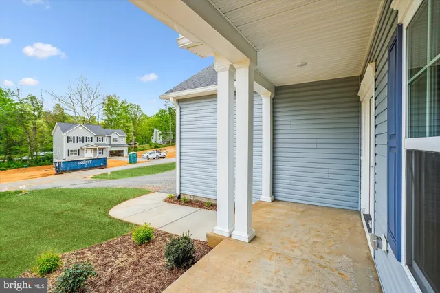 a view of a house with a outdoor space