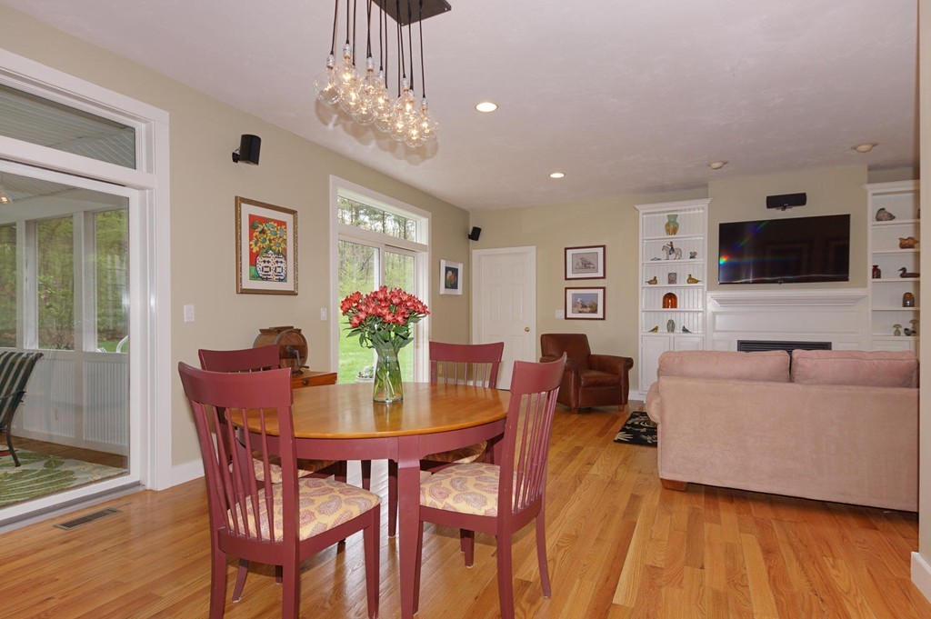 153 Randall Road Bolton, MA 01740 - Photo 4 of 30
