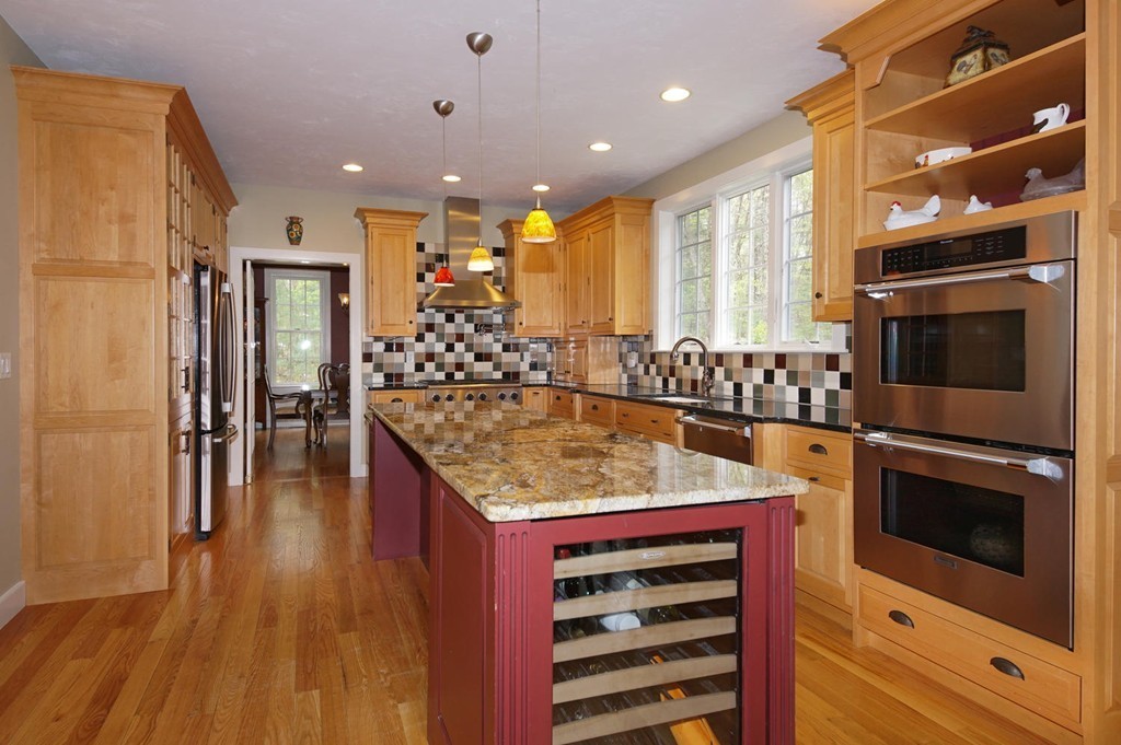 153 Randall Road Bolton, MA 01740 - Photo 5 of 30