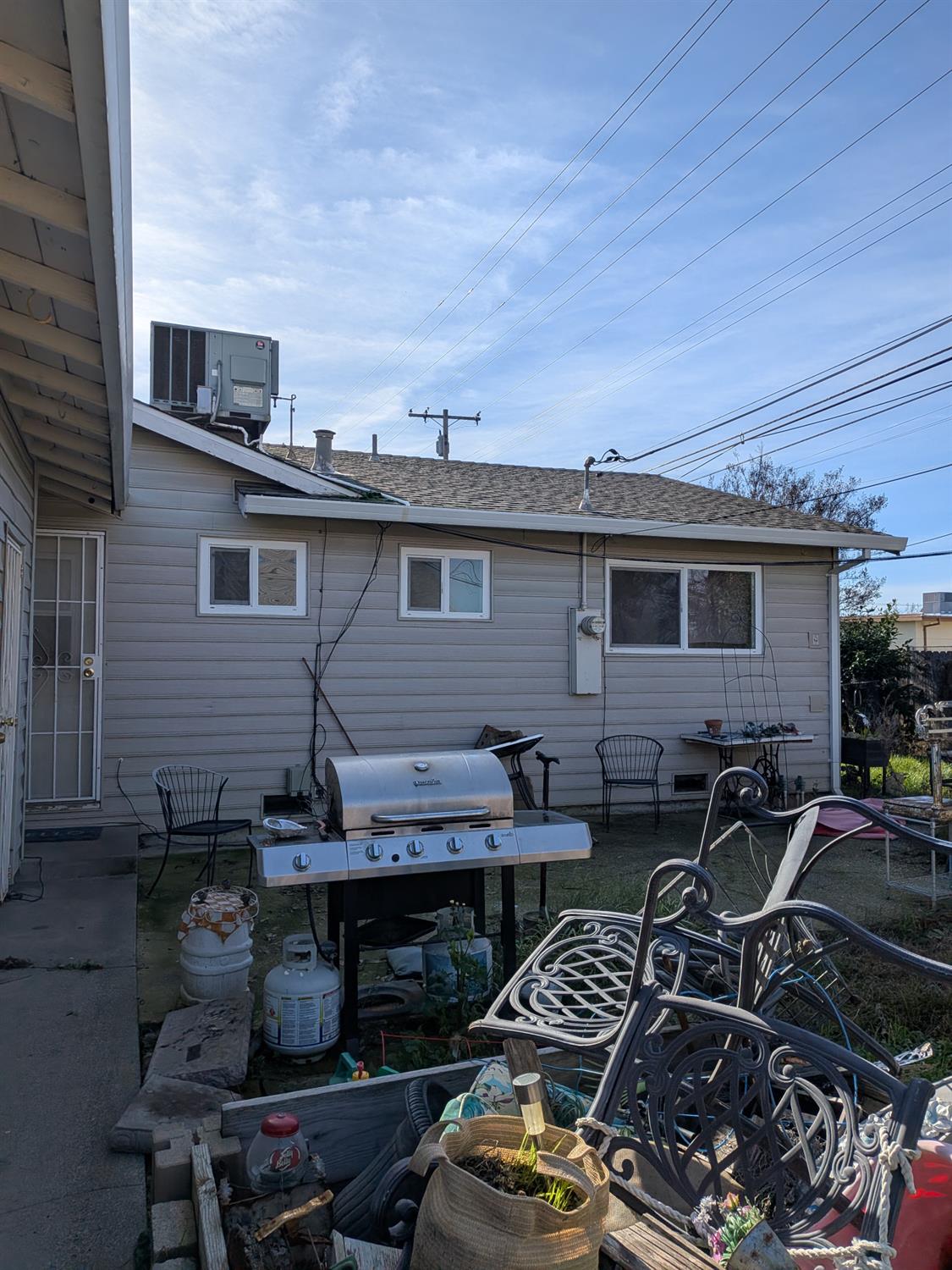 10517 Mills Acres Circle Rancho Cordova, CA 95670 - Photo 2 of 19 a view of a patio with chairs and table