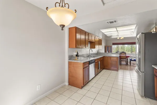 $380,000 | 2544 Rio Bravo Circle, Sacramento, CA 95826