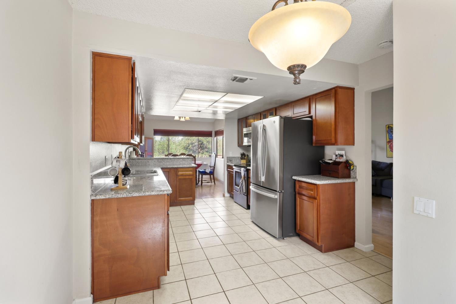 2544 Rio Bravo Circle Sacramento, CA 95826 - Photo 16 of 45