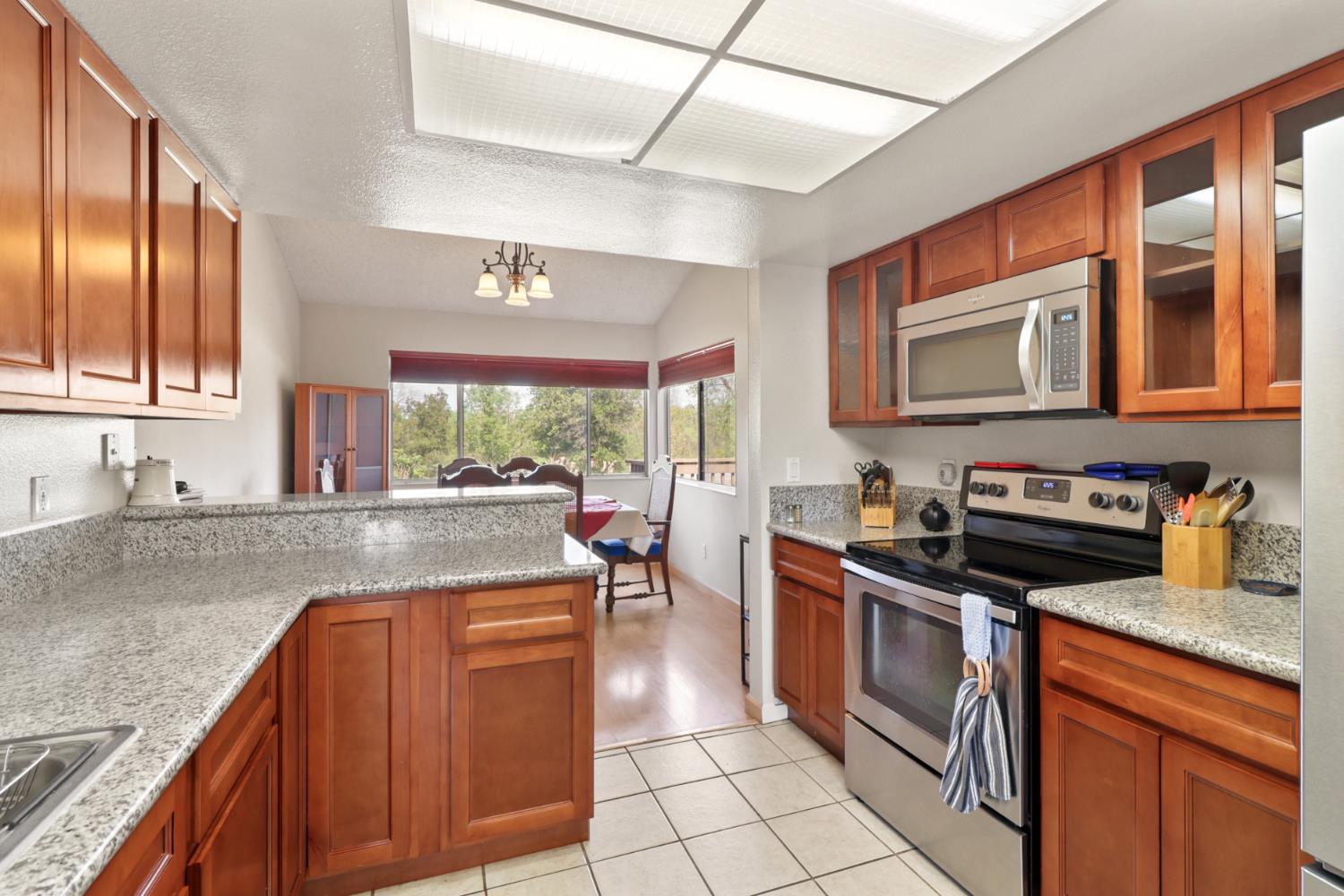 2544 Rio Bravo Circle Sacramento, CA 95826 - Photo 20 of 45