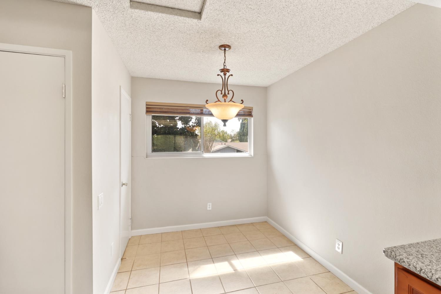 2544 Rio Bravo Circle Sacramento, CA 95826 - Photo 27 of 45