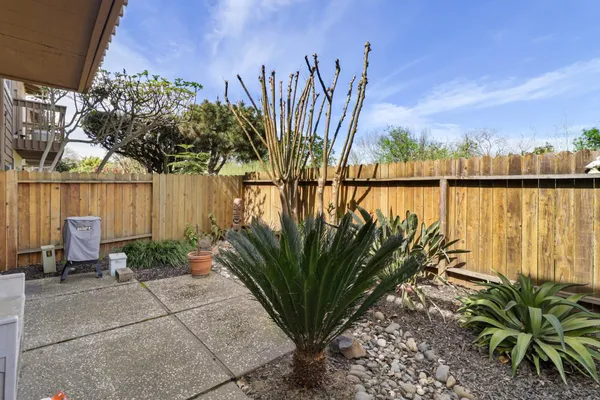 $380,000 | 2544 Rio Bravo Circle, Sacramento, CA 95826