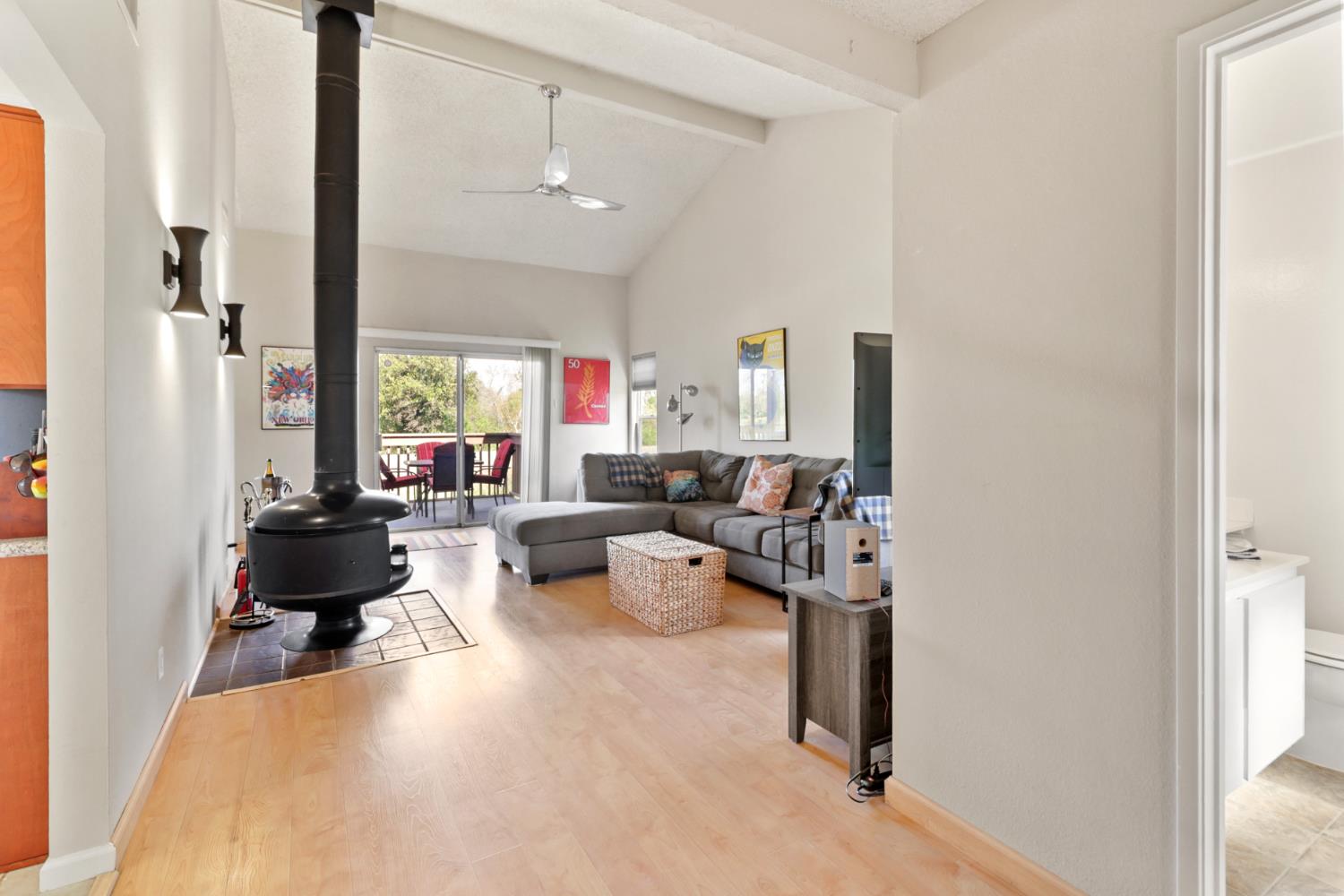 2544 Rio Bravo Circle Sacramento, CA 95826 - Photo 6 of 45