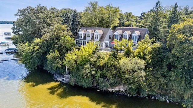 $1,250,000 | 11670 North Lakeview Drive, Edgerton, WI 53534