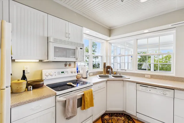 $1,250,000 | 11670 North Lakeview Drive, Edgerton, WI 53534