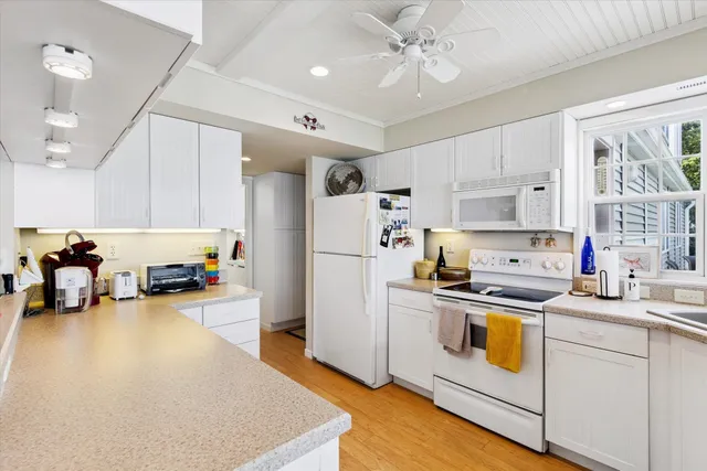 $1,250,000 | 11670 North Lakeview Drive, Edgerton, WI 53534