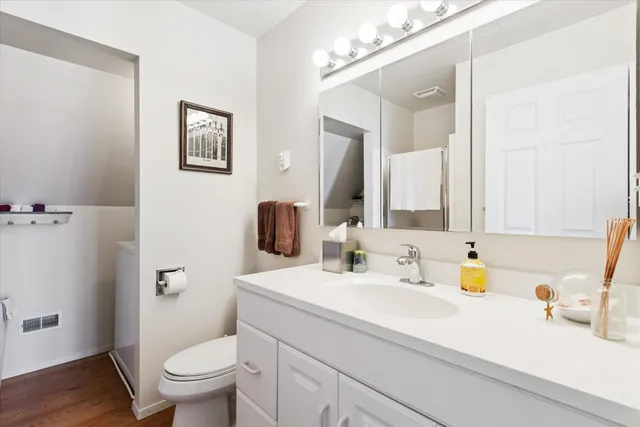 $1,250,000 | 11670 North Lakeview Drive, Edgerton, WI 53534