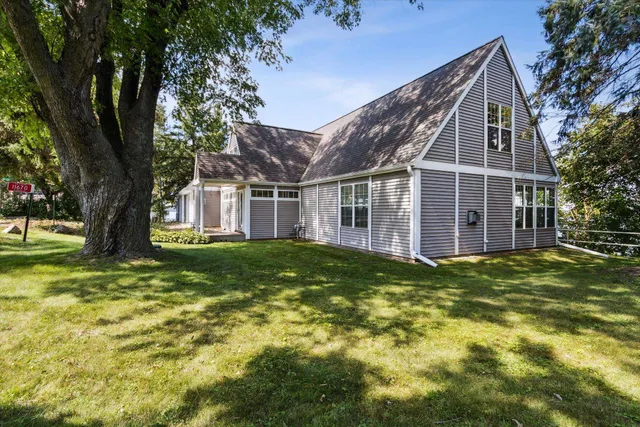 $1,250,000 | 11670 North Lakeview Drive, Edgerton, WI 53534